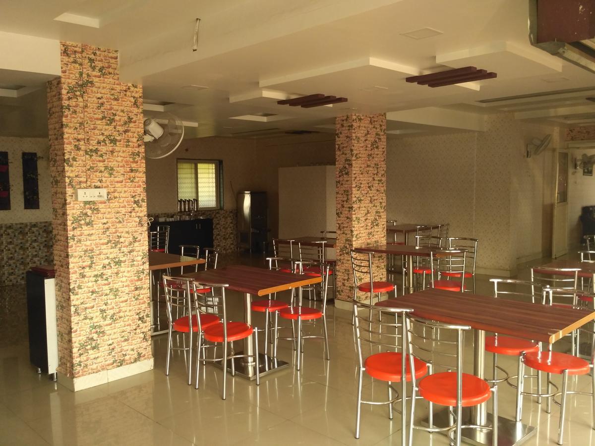 Hotel Morya Garden Ranjangaon Ranjangaon Ganpati ภายนอก รูปภาพ